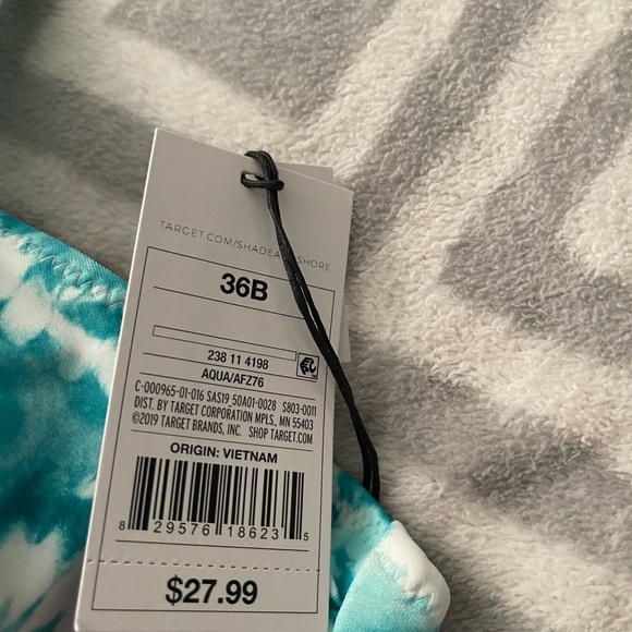NWT Shade & Shore Tie Dye Bikini Top - Picture 3 of 4